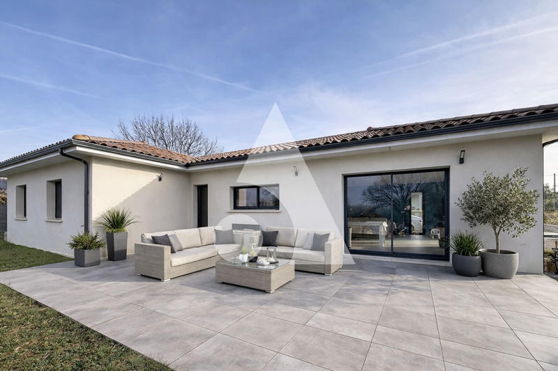 Maison - 122 m² - 5 pièces