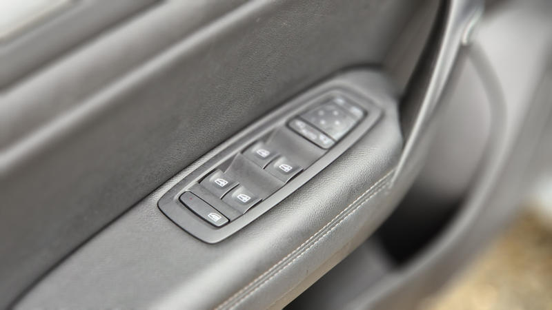 Renault Mégane IV Berline Blue dCi 115 Edc Techno