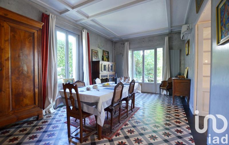 Maison - 180 m² - 8 pièces