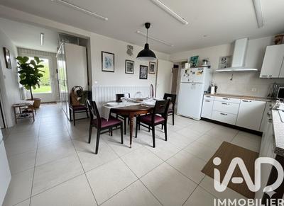 Maison de ville - 142 m² - 6 pièces