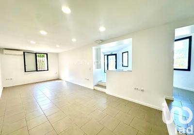 Maison - 121 m² - 6 pièces