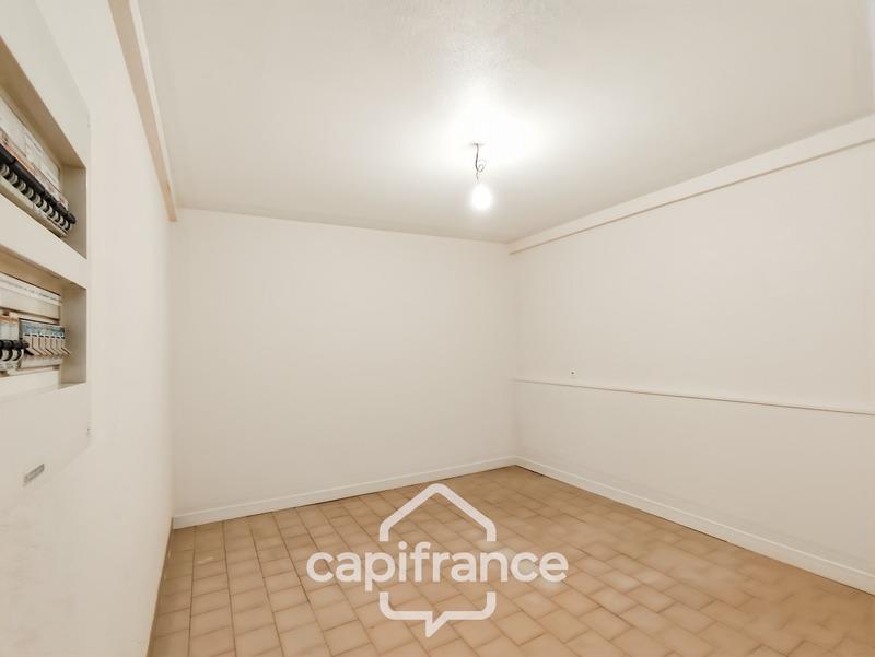 Local commercial - 179 m² - 5 pièces