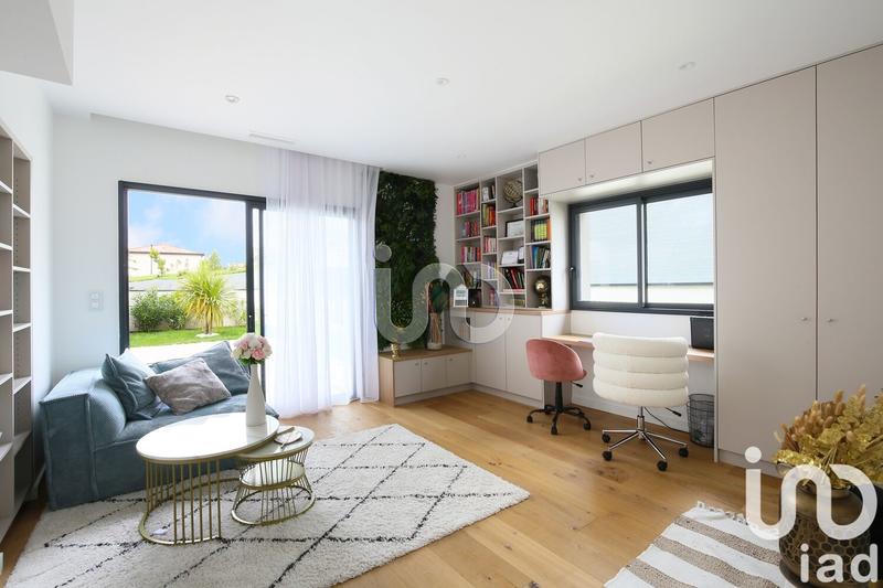 Maison de maîtres - 225 m² - 6 pièces