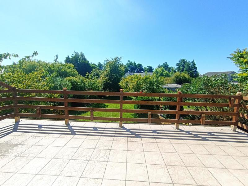 Maison - 211 m² - 16 pièces