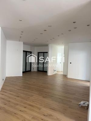 Local commercial - 270 m² - 3 pièces