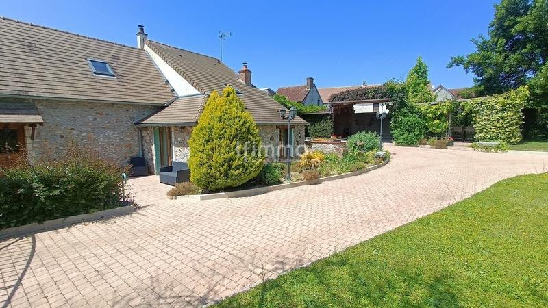 Maison - 173 m² - 8 pièces