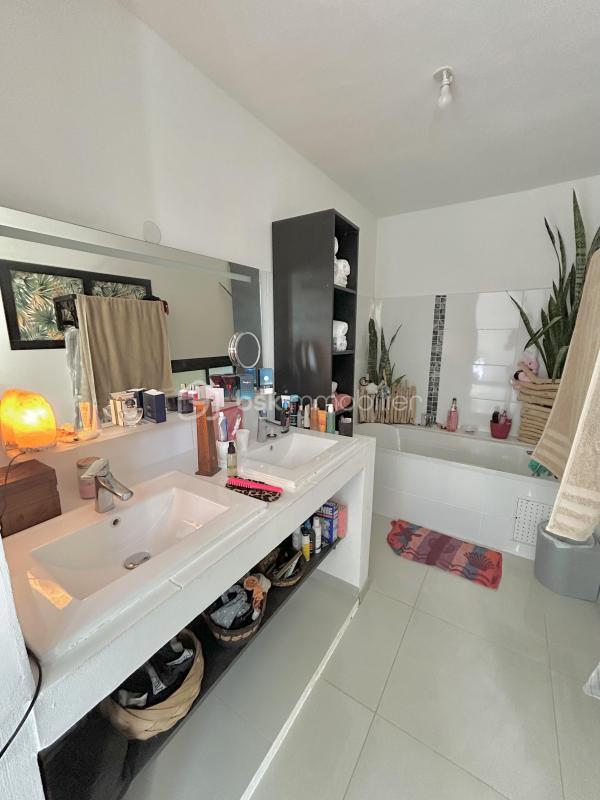 Maison - 150 m² - 3 pièces