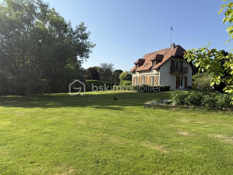 Maison - 96 m² - 4 pièces