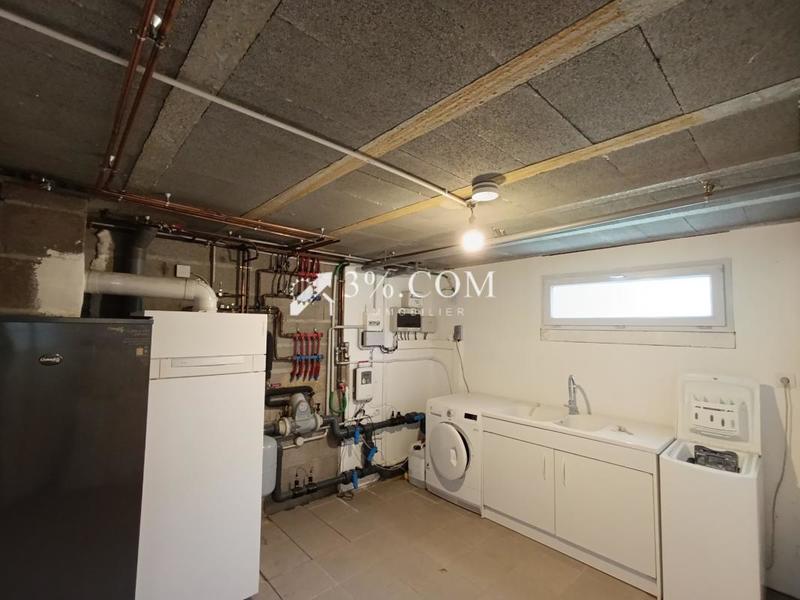 Maison - 220 m² - 9 pièces