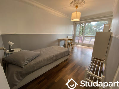 Chambre - 12 m² - 1 pièce