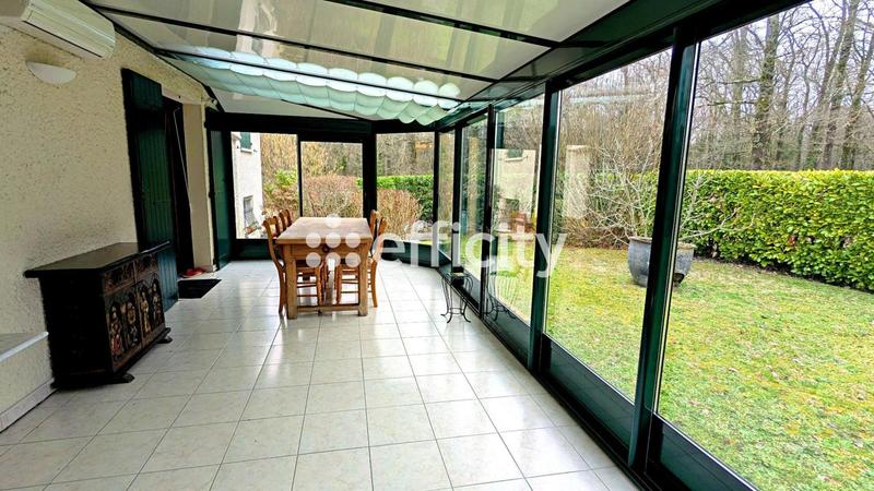 Maison - 122 m² - 4 pièces