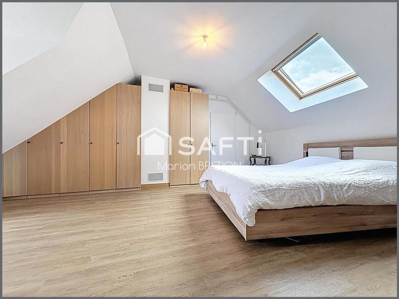 Villa - 219 m² - 8 pièces