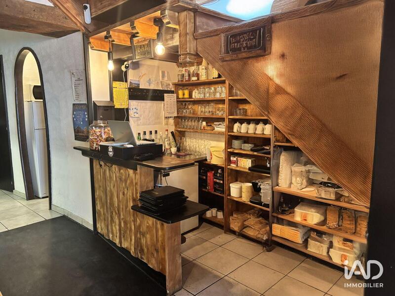 Local commercial - 187 m²