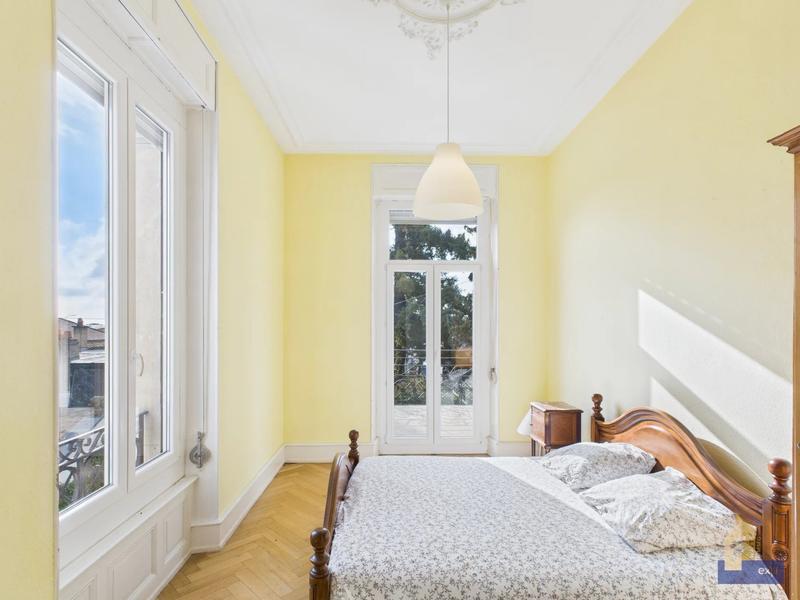 Maison - 443 m² - 17 pièces