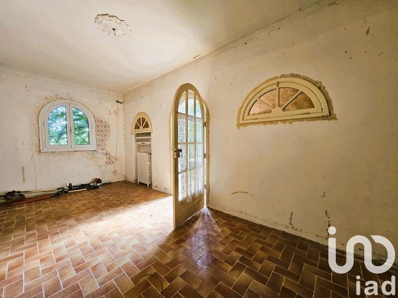 Maison - 240 m² - 10 pièces