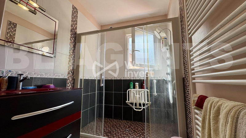 Maison - 139 m² - 7 pièces