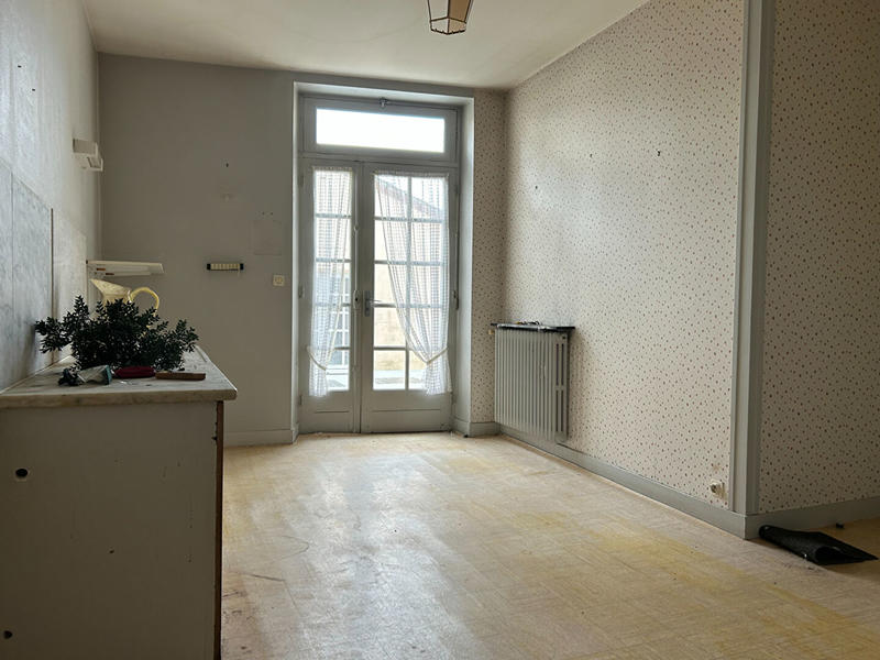 Immeuble - 8 pièces