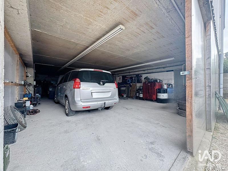 Local commercial - 824 m²