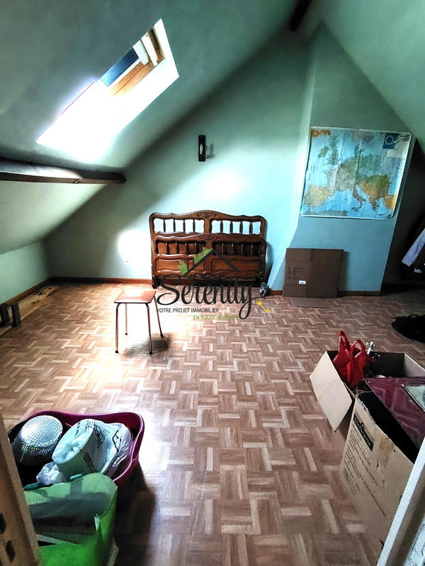 Maison - 95 m² - 7 pièces