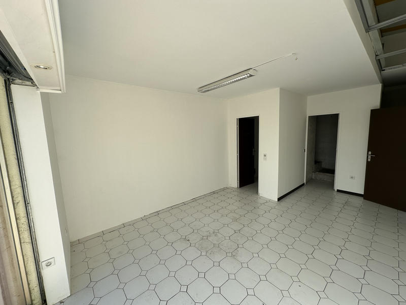 Local commercial - 491 m²