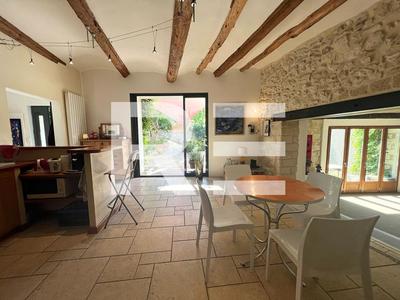 Maison - 310 m² - 11 pièces