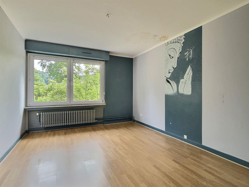 Maison - 233 m² - 9 pièces