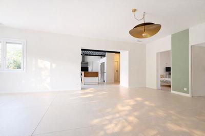 Maison - 155 m² - 5 pièces