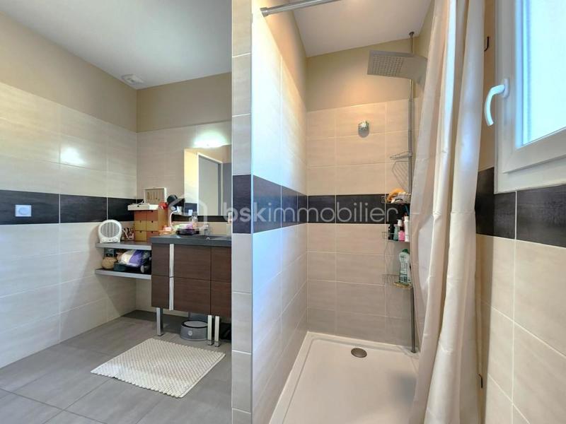 Villa - 107 m² - 4 pièces