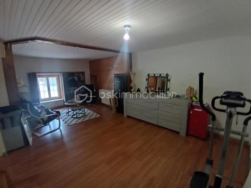 Maison - 230 m² - 6 pièces