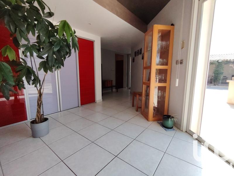 Maison - 237 m² - 5 pièces