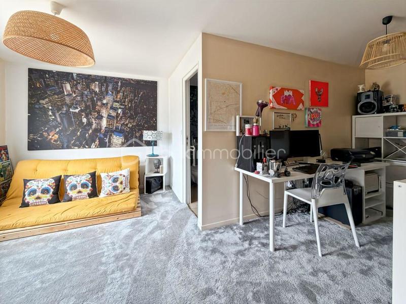 Maison traditionnelle - 220 m² - 8 pièces