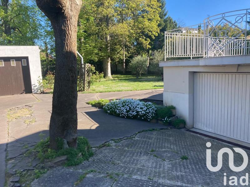 Maison - 512 m² - 9 pièces