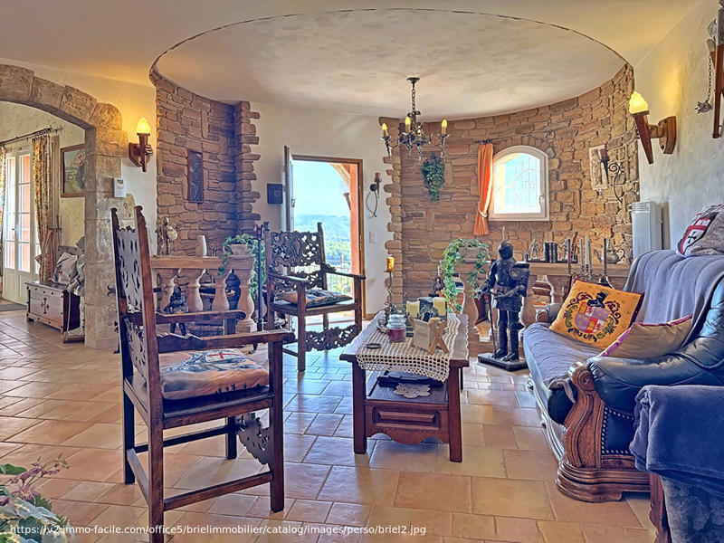 Maison - 124 m² - 5 pièces