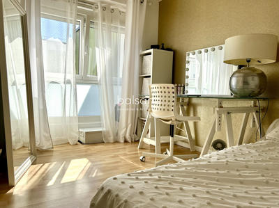 Appartement - 85 m² - 4 pièces