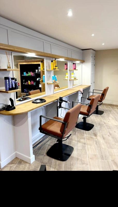 Local commercial - 101 m² - 6 pièces