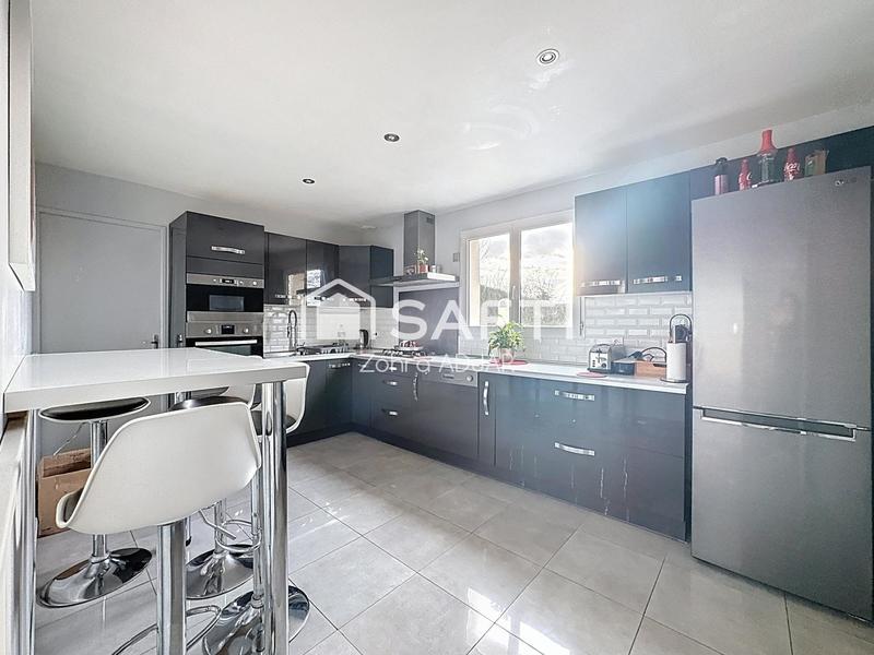 Maison - 110 m² - 5 pièces