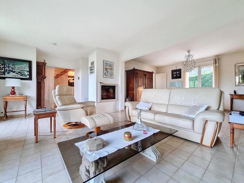 Propriété - 150 m² - 6 pièces