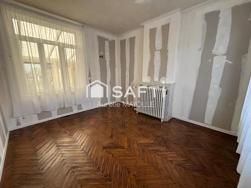Maison - 95 m² - 5 pièces