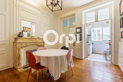 Appartement - 91 m² - 3 pièces