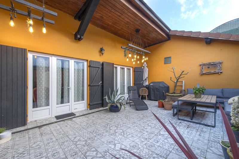 Maison - 192 m² - 7 pièces