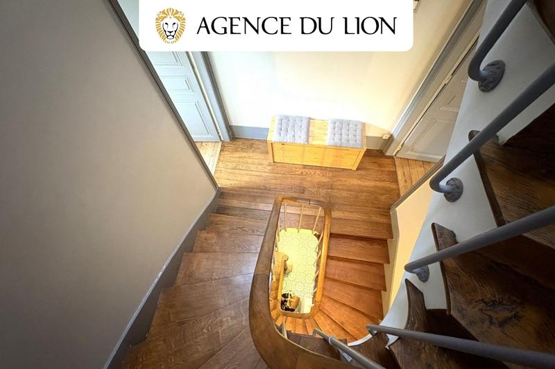 Maison - 151 m² - 7 pièces