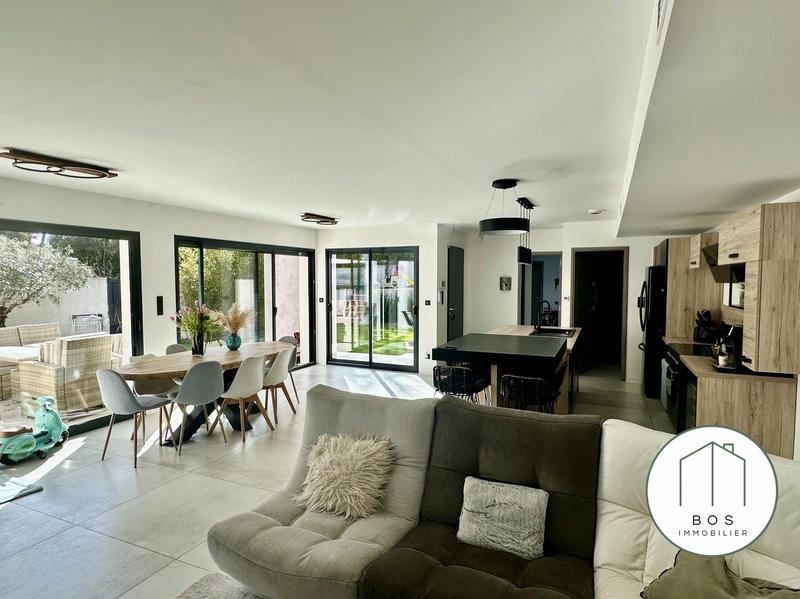 Villa - 141 m² - 6 pièces