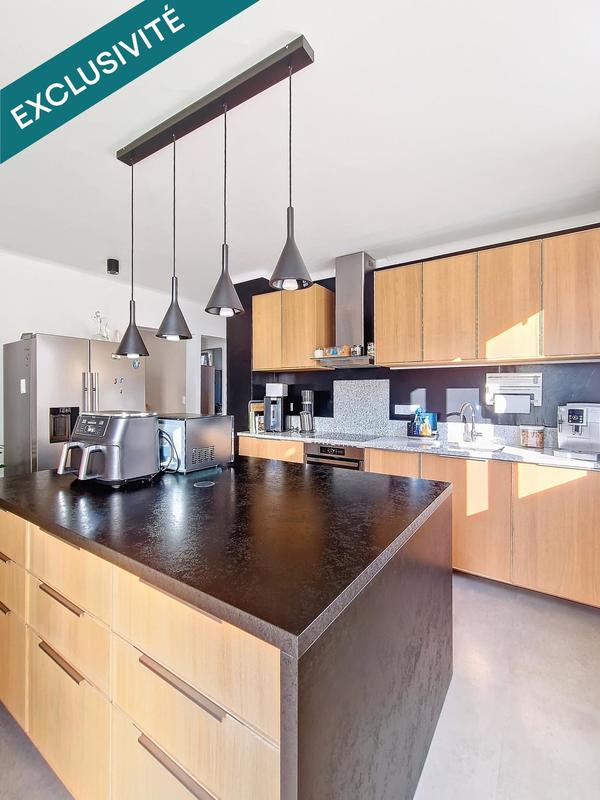 Maison - 105 m² - 5 pièces