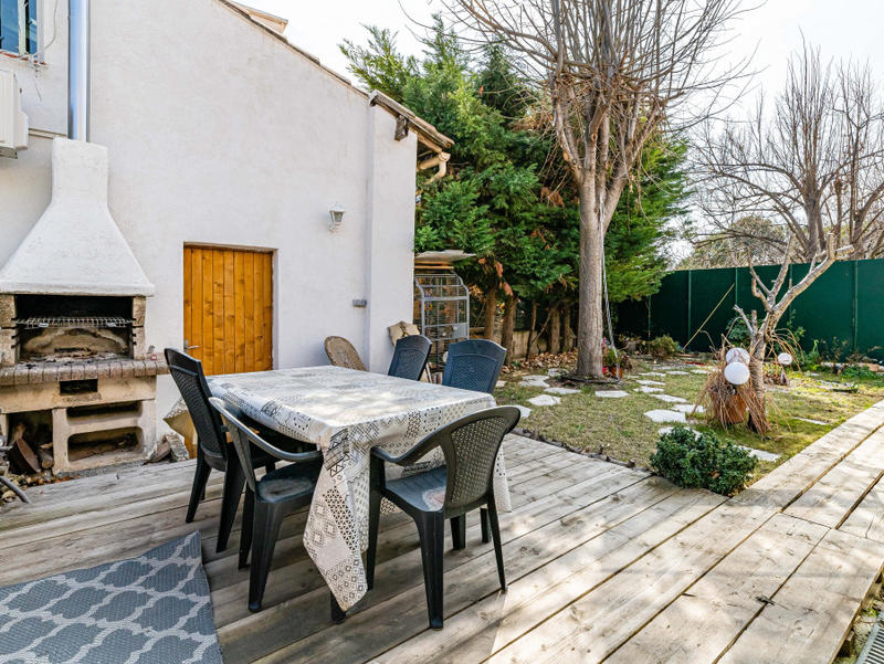 Maison - 232 m² - 12 pièces