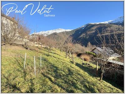 Terrain constructible - 890 m²