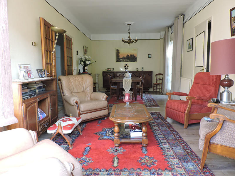 Maison - 176 m² - 7 pièces