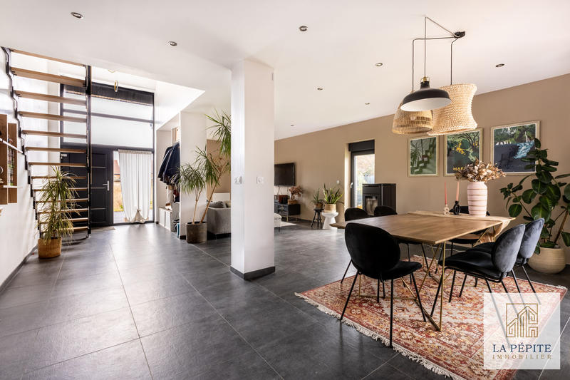 Maison - 117 m² - 4 pièces