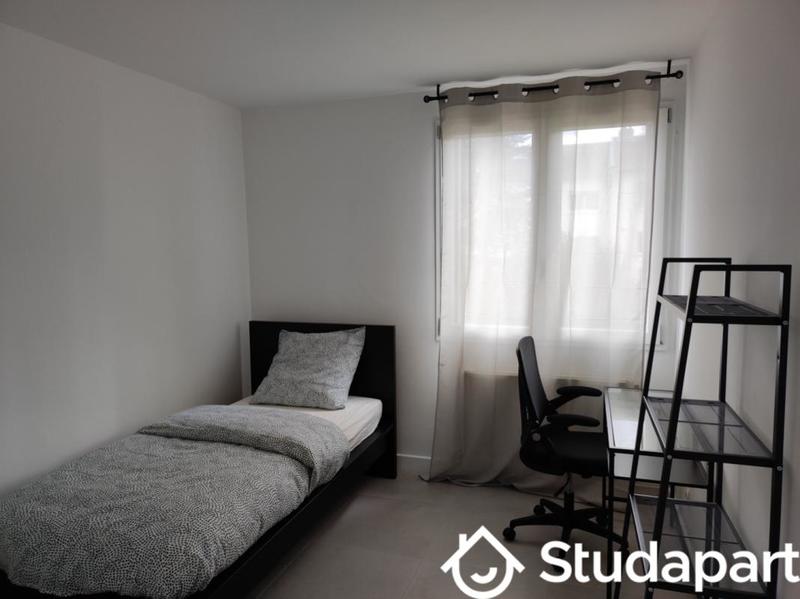 Chambre - 10 m² - 1 pièce