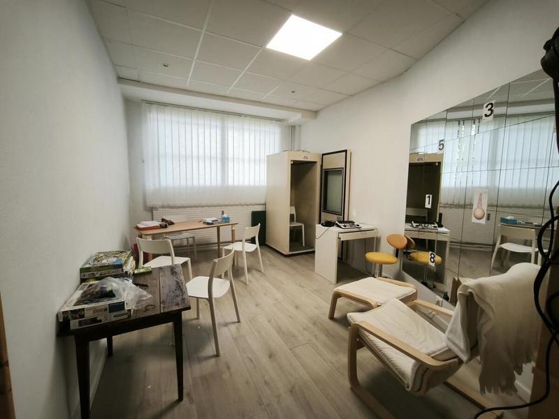 Local commercial - 252 m² - 11 pièces