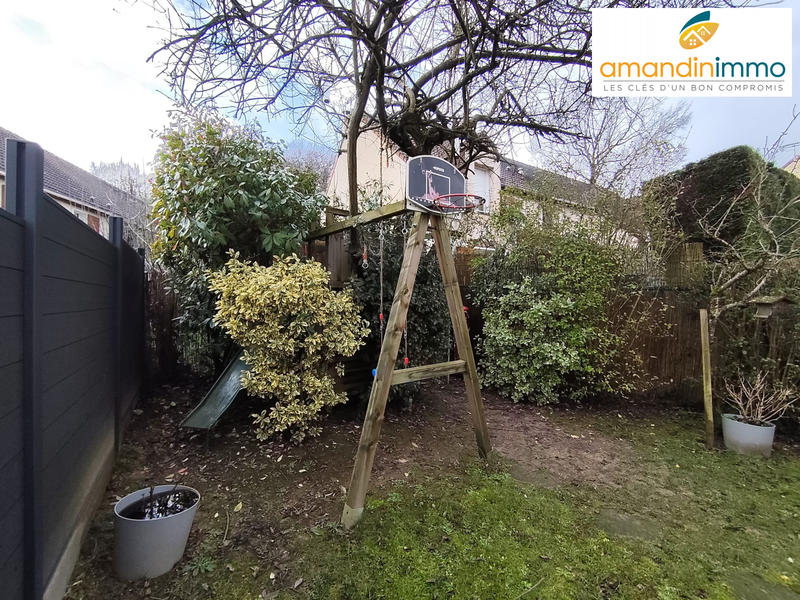 Maison - 105 m² - 6 pièces